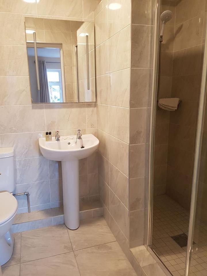 מלון גלוואיי Balcony House מראה חיצוני תמונה